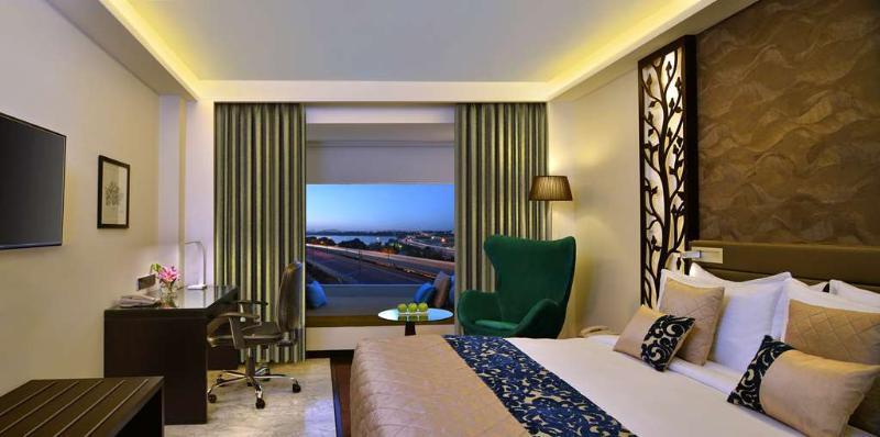 Home2 Suites By Hilton Indianapolis Airport מראה חיצוני תמונה