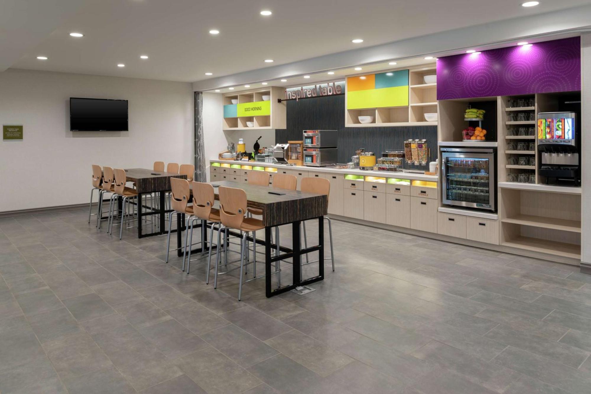 Home2 Suites By Hilton Indianapolis Airport מראה חיצוני תמונה